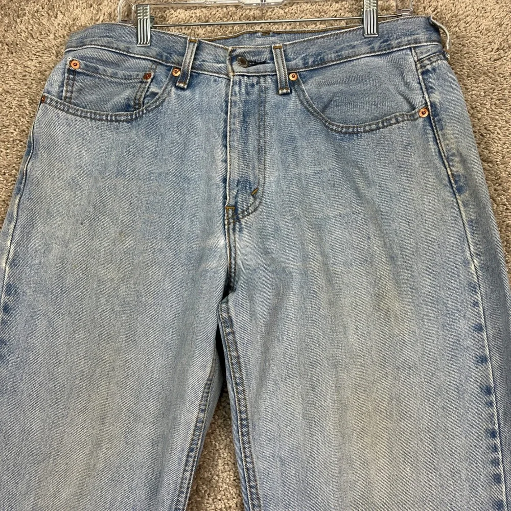 Levis 550 Jeans Mens 34x30 Light Wash Blue Straight Leg 5 Pocket Distressed FLAW